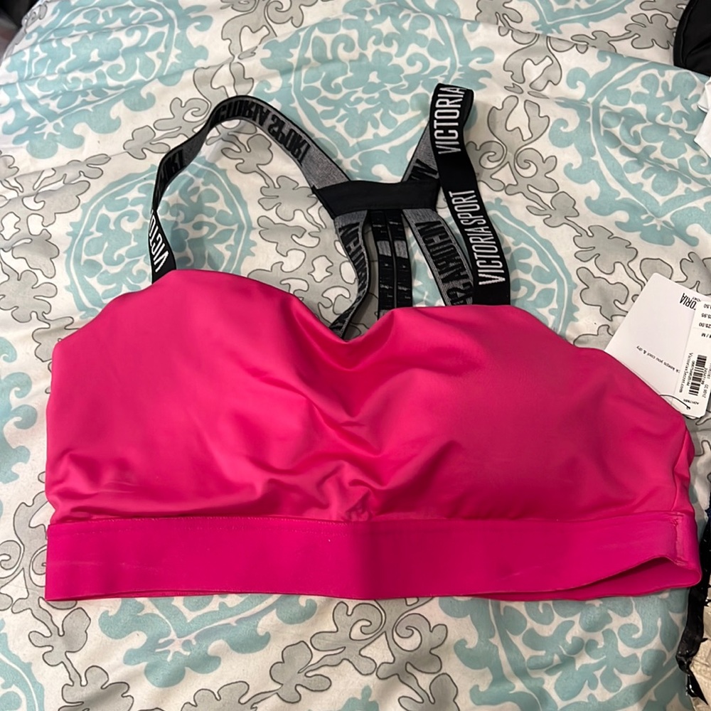 Brand new victoria secret sports bra